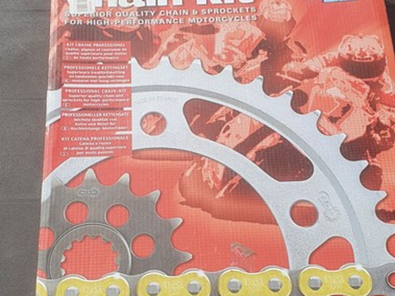 Suzuki GSX -R 1000 CHAIN KIT.