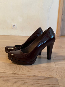 Новые туфли Tamaris (3 фото из 3)