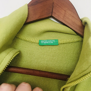 Кофта на девочку Benetton (10-11 лет) (3 фото из 4)
