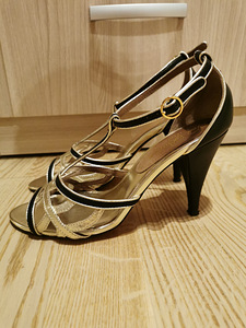 Как новые кожаные босоножки Ted Baker, р. 38 (1 фото из 3)