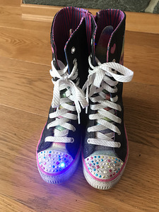 Кроссовки Skechers 35 размер (1 фото из 2)