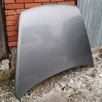 VW Touareg капот