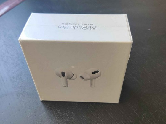 Apple AirPods Pro новые