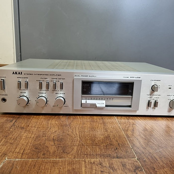 Akai AM-U02 Stereo Integrated Amplifier