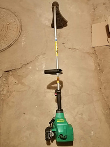 Hyundai, Ryobi, Weedeater trimmer ja Steel mootorsaag (8 фото из 8)