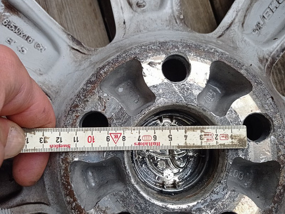 Originaalsed Toyota valuveljed