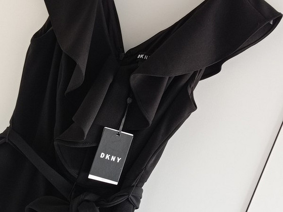DKNY uus must kleit