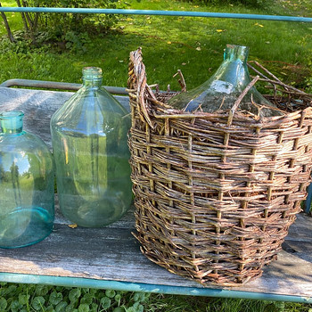 Продавать большие бутылки вина