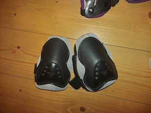 ПРОДАМ КОМПЛЕКТ ЗАЩИТ (3 фото из 5)