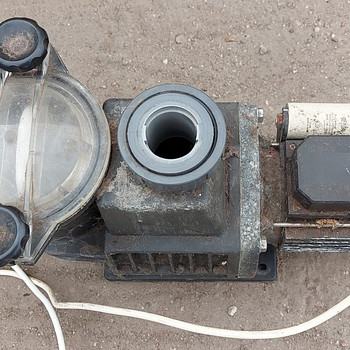 Basseinipump