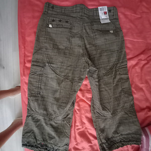 Müüa uusi Bermuda lühikesi pükse 30 (3 foto / 3)