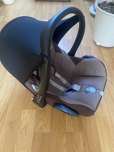 Автокресло Maxi-Cosi CabrioFix (1 фото из 2)