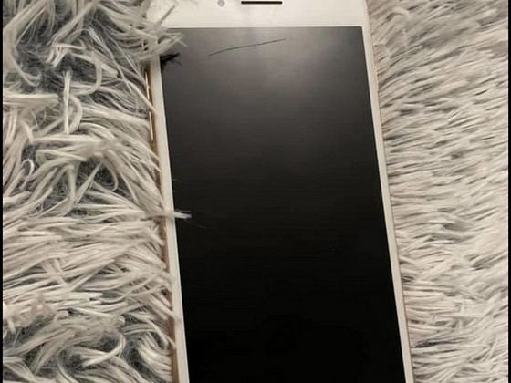 iPhone 8 плюс