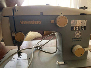 Müüa elektritoitega jalalauaga õmblusmasin "Veritas" (1 foto / 4)