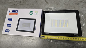 Led prožektor 100w.Uus. (1 foto / 2)