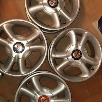 15 "KIA, HYNDAI,MITSU Veljed 5x114,3 7x15 et35 keskava 67