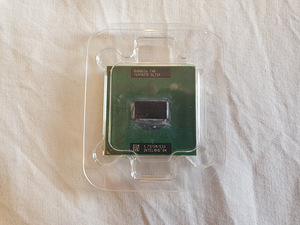 Pentium M 740 PPGA478 1,73 GHz (1 foto / 1)