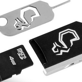 Nifty, MiniDrive for Macbook Pro Retina 13", silver - 4 GB