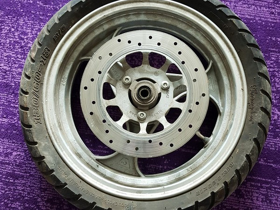 Колесо от мотороллера 130/60/13 m/c