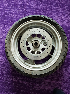 Колесо от мотороллера 130/60/13 m/c (1 фото из 2)
