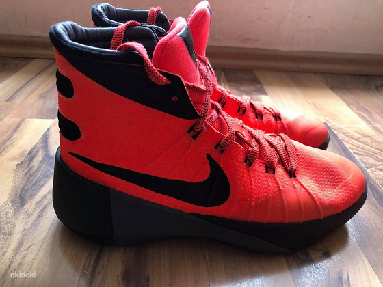 Баскетбольные кроссовки nike