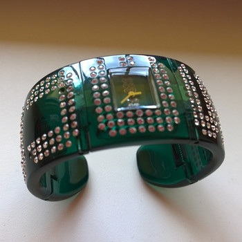 Женские GUESS Trend City Lights Bangle Женские часы W18534L3
