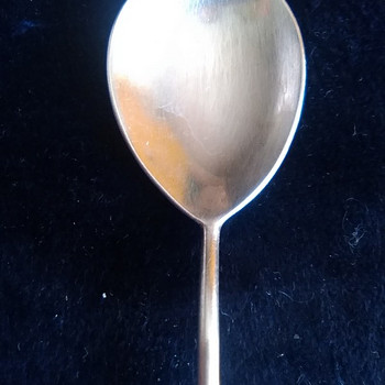 Ложка серебряная