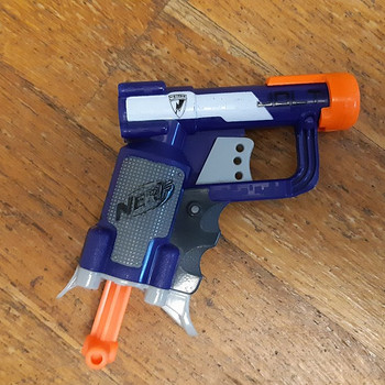 Nerf пистолет