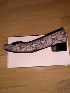 Продам новые туфли 41-42 (2 фото из 2)