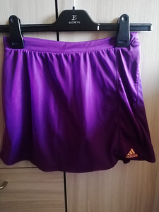 Firma Adidas tennise seelik, suurus XS (1 foto / 3)