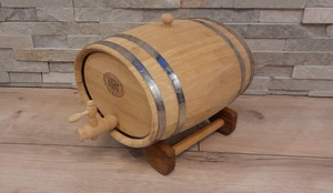 Tammepuidust vaadid alkoholi jaoks/ Veinitüün (2 foto / 8)