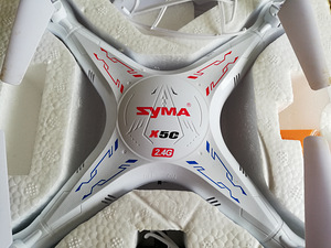 Dron (1 foto / 3)