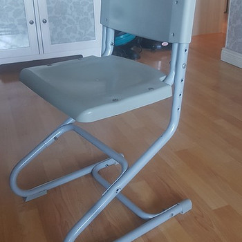 Kasvav kirjutuslaud + tool / Regileeritav laud + tool