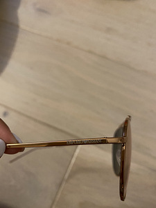 Armani päikeseprillid (4 foto / 4)