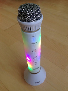 808 Singsation mikrofon / bluetooth kõlar (2 фото из 3)