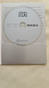 MB E-Class Owner's manual (CD) (1 foto / 2)