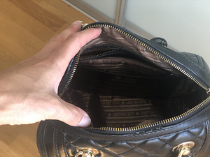 Love Moschino (3 foto / 3)