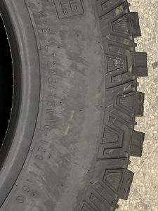 Nokian Rockproof 245/75 R16 ламель новые (5 фото из 5)