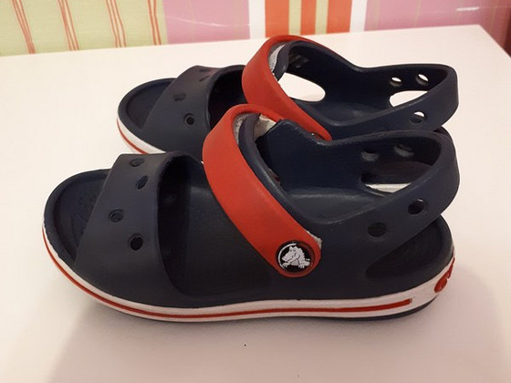 Crocs C8