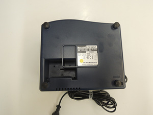 Laadija Makita DC14SC (3 foto / 5)
