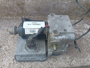 Vectra B ABS pump (1 foto / 3)