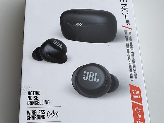 JBL LIVE FREE NC+ TWS Black