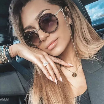 Стильные солнцезащитные очки