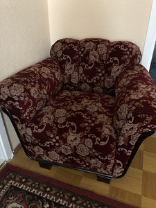 Müüa pehme mööbli komplekt lauaga (2 foto / 3)