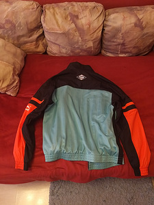 Куртка Puma (3 фото из 3)