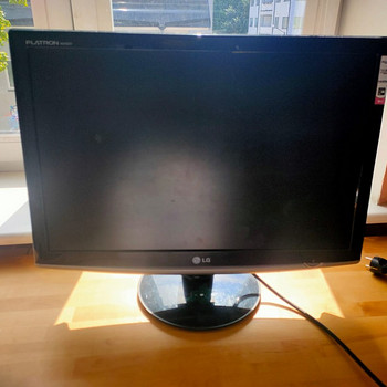 Компьютерный монитор (LG)