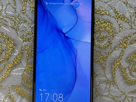 Honor 10 4/64GB (черный)