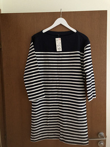 Новое платье Uniqlo M (1 фото из 2)
