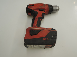 AKULÖÖKTRELL HILTI SF 6-A22 + AKU (5 foto / 8)