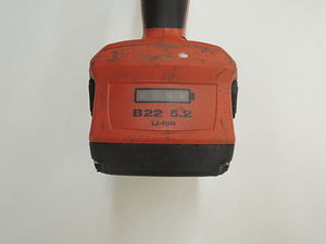 AKULÖÖKTRELL HILTI SF 6-A22 + AKU (7 foto / 8)